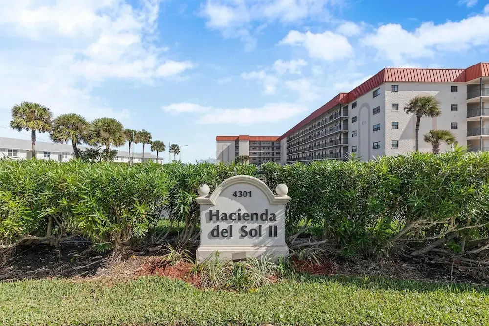 Hacienda del Sol II 506