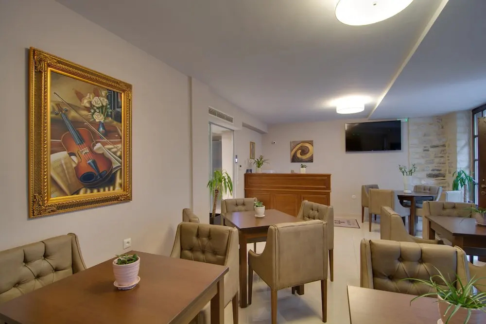 Ali Pasha Hotel