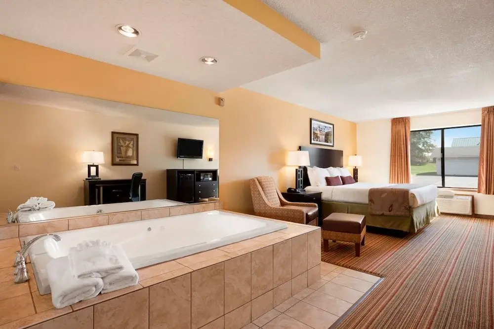 Ramada by Wyndham Wisconsin Dells I-90