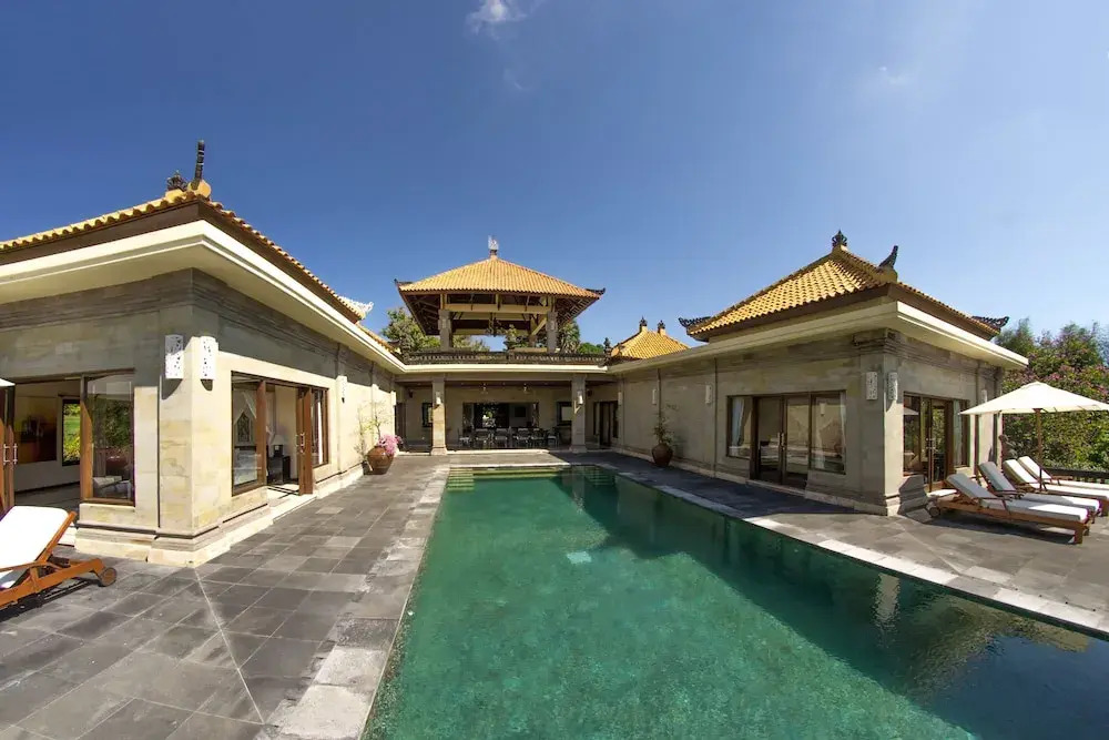 Villa Amanie - Private Villa with Infinity pool, Stunning Views
