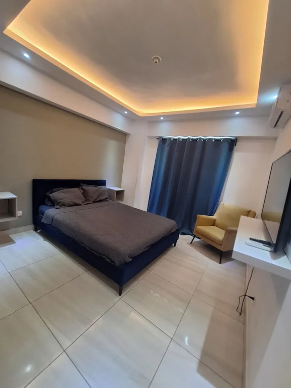 Downtown Three Bedroom SDQ Apartment