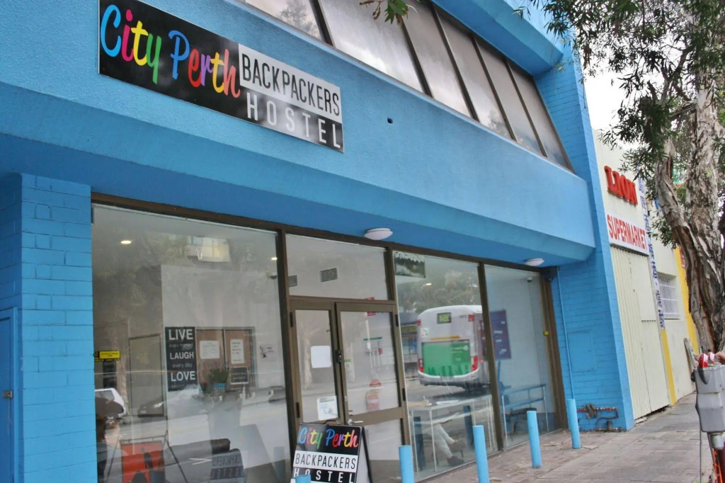 Quokka Backpackers Hostel Perth - note - Valid passport required to check in
