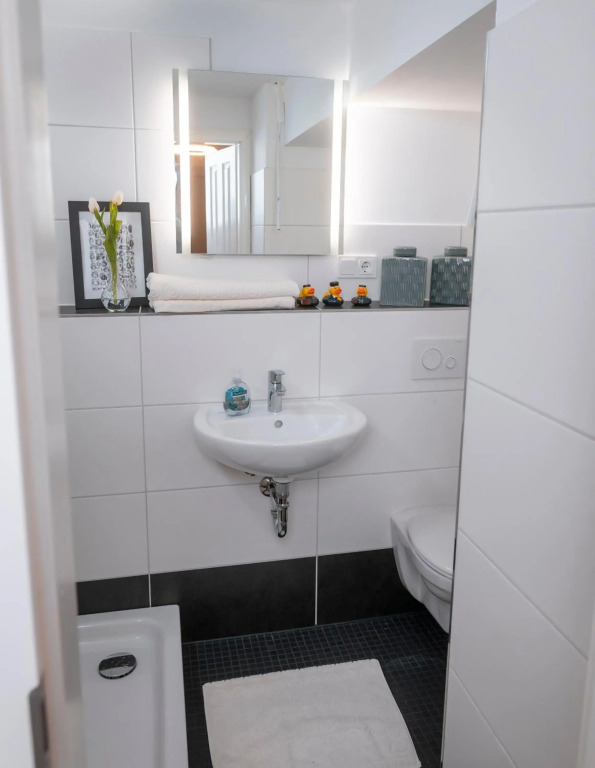 90qm Ferienwohnung Berlin Zentrum Nähe Prenzlauer Berg, 2 Bäder