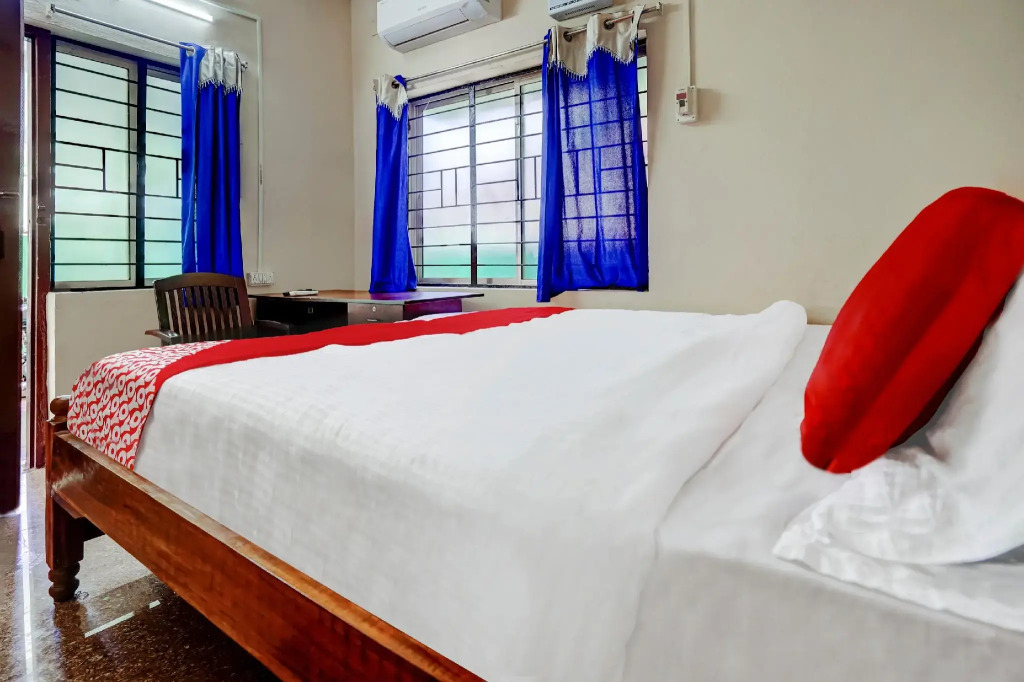 OYO Flagship 60003 Hotel Santosh