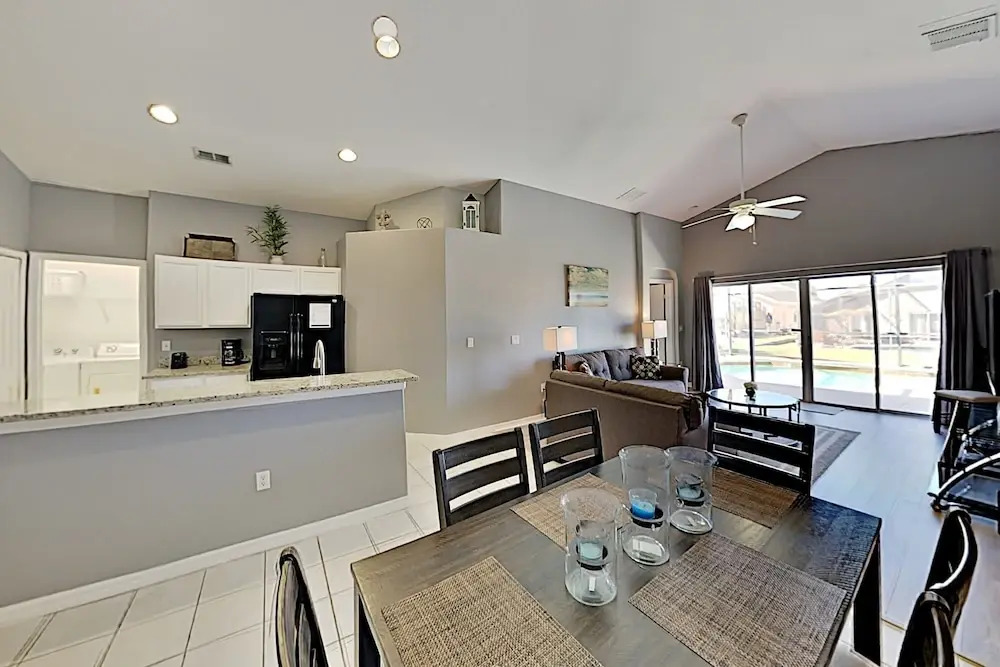 Peaceful W/ Lanai Pool - Near Disney! 4 Bedroom Home