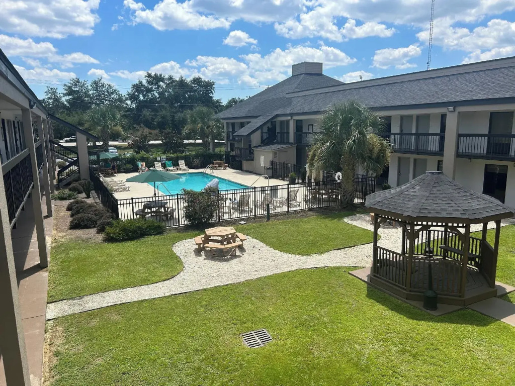 Quality Inn Mt Pleasant - Charleston
