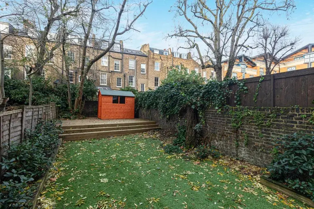 Charming 2 bed with garden in Notting Hill