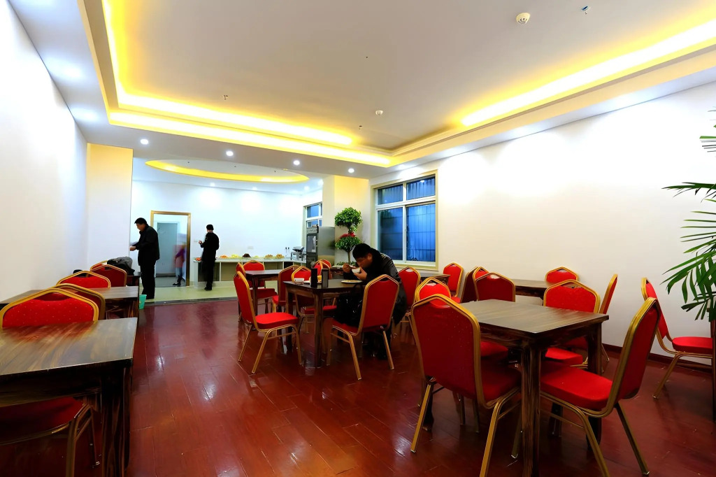 GreenTree Inn JiangXi JiuJiang Railway Station Front HongXiang Business Hotel