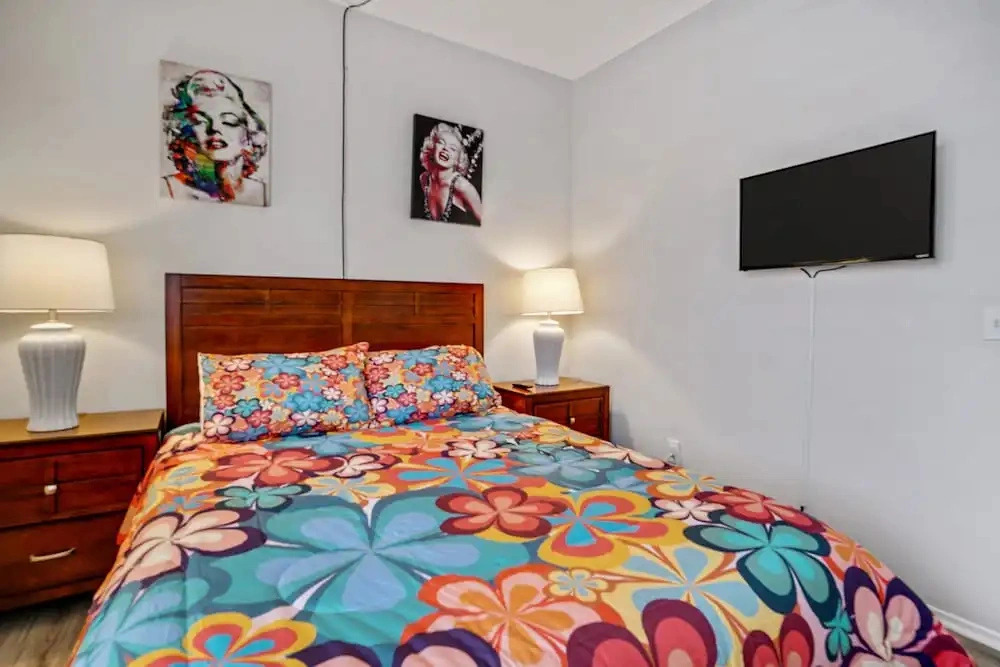 Casa Solara is a Quintessential Palm Springs Retreat