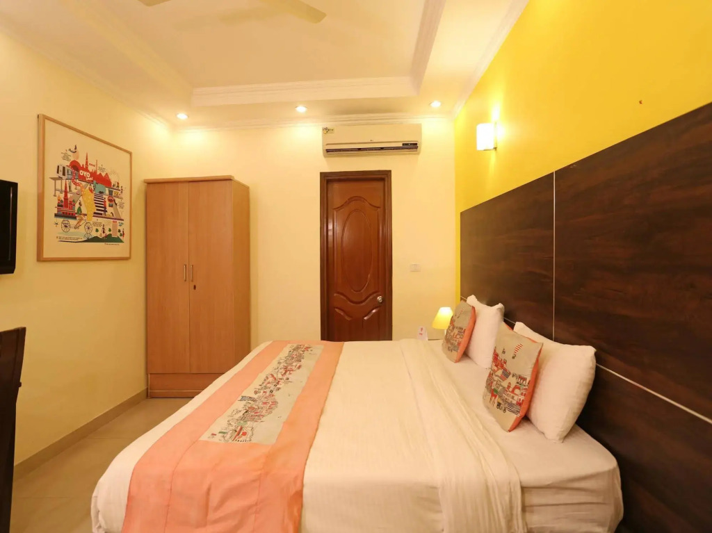 OYO Flagship 477 HUDA City Centre