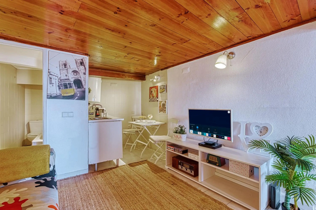 LoveLisbonApartments Dolls House