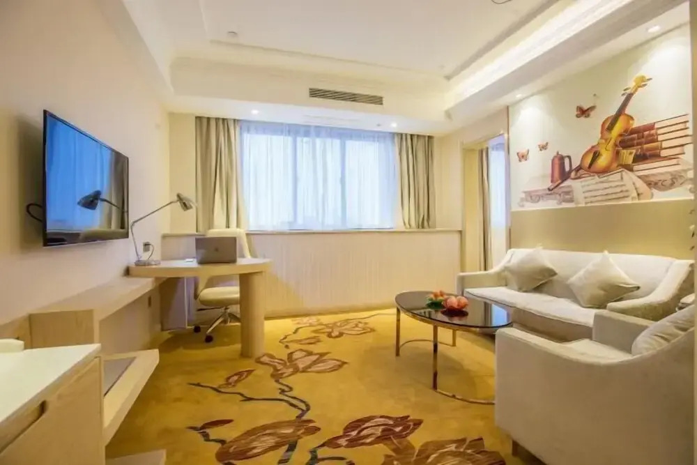 Vienna Hotel (Dongtai Chengdong New District)