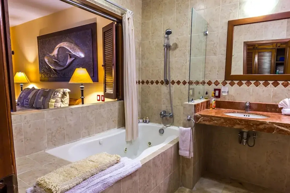 Paseo Del Sol Coral A 105 2 Bedroom Condo by RedAwning