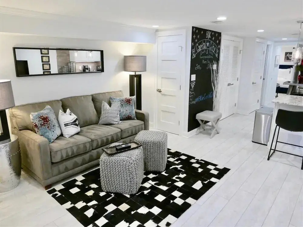 Stylish & Modern Apt Shaw Pking