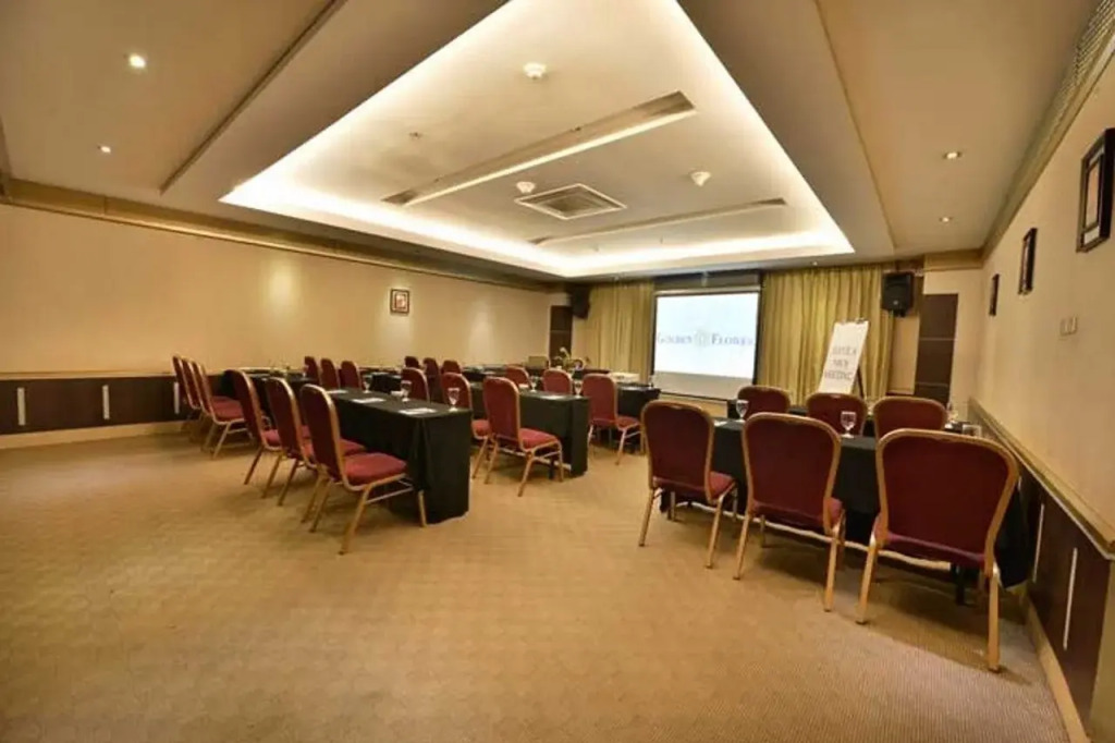 Golden Flower by KAGUM Hotels