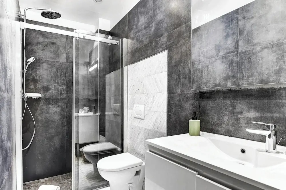 Stylish 1BR by Luxembourg Garden