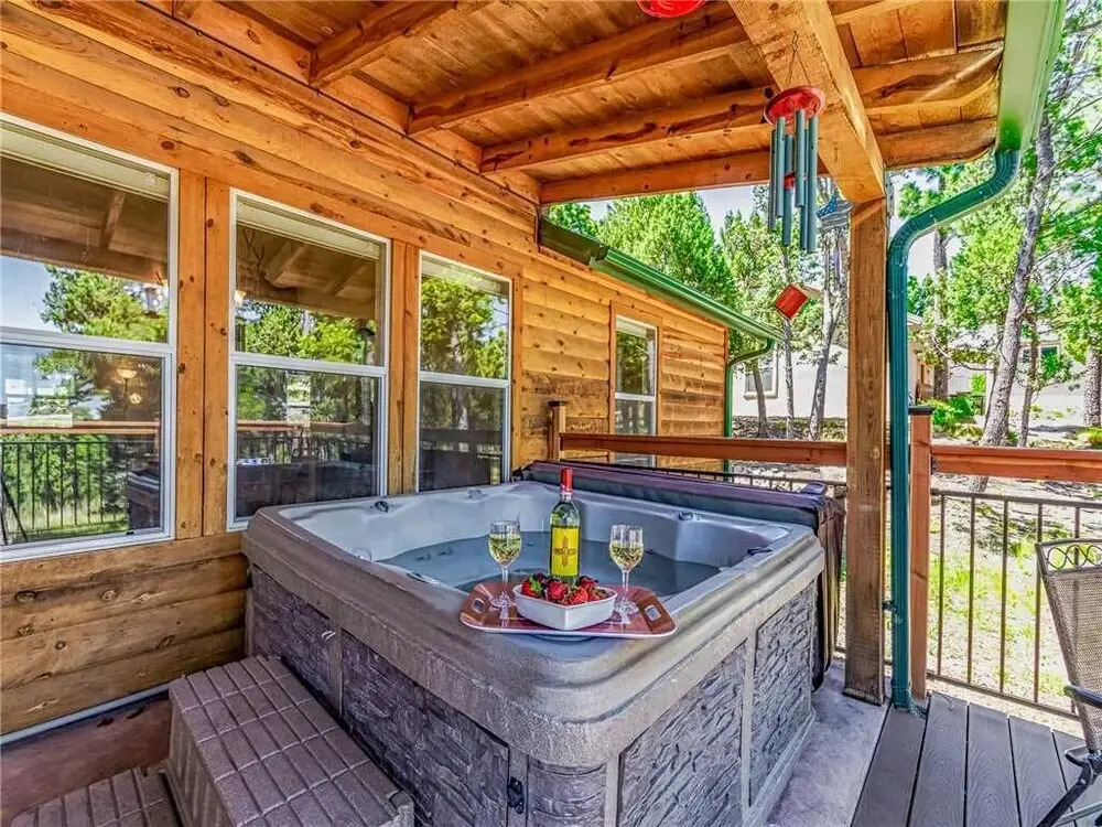 Deer Meadows, 3 Bedrooms, Wifi, Sleeps 8, Gas Grill, Hot Tub