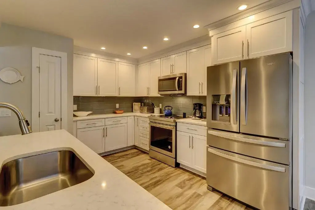 181 Beachwalk 3 BR Condo Shipyard