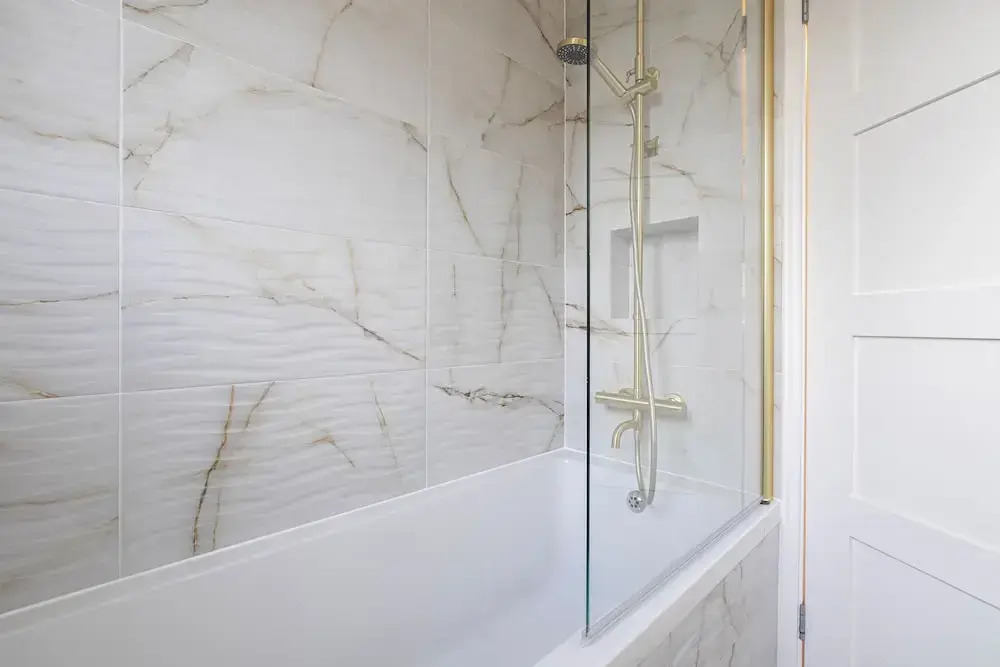 Charming Chiswick Flat by Underthedoormat, London