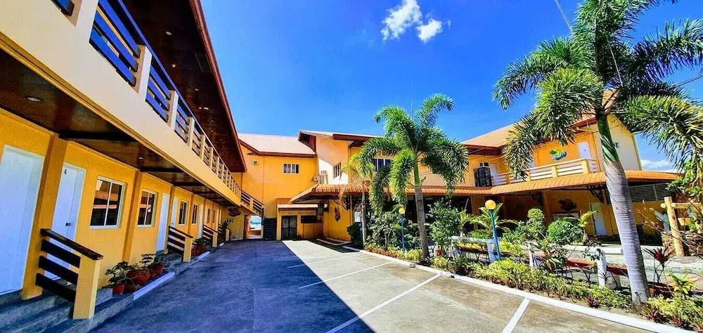 Phi-Phi Beach Resorts & Hotel