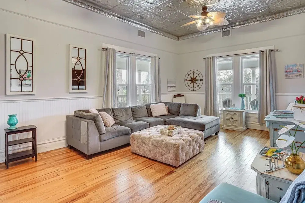 Families Welcome! Historical Hideaway in Palmetto