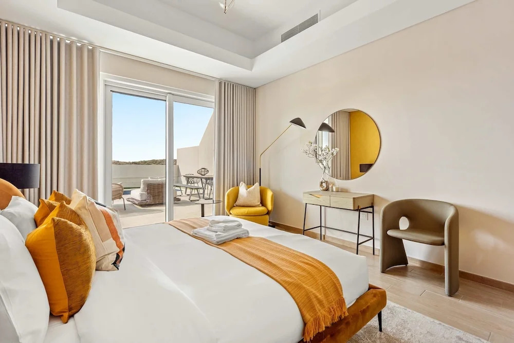 Silkhaus Beach Villa Private Pool 3BR Maid