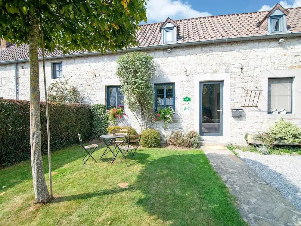 Traditional Cottage with private terrace