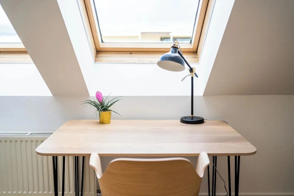 Bright Apartment Near Central Station