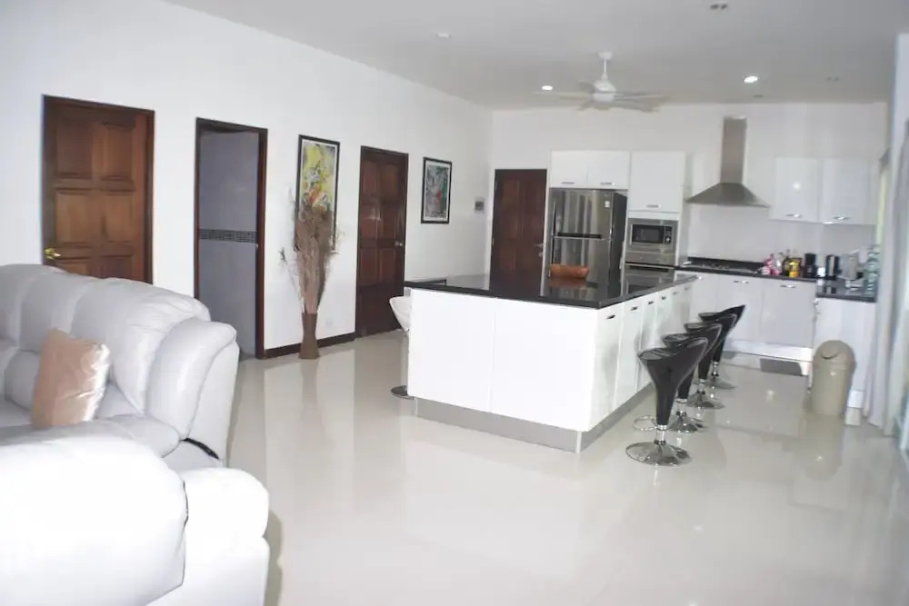 Very large Villa suitable for a large group up to 10 people or even 2 families