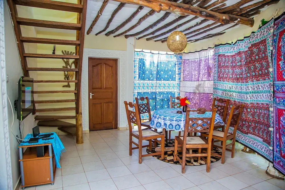 Charming 1-bed Cottage in Diani Beach 10min to bea