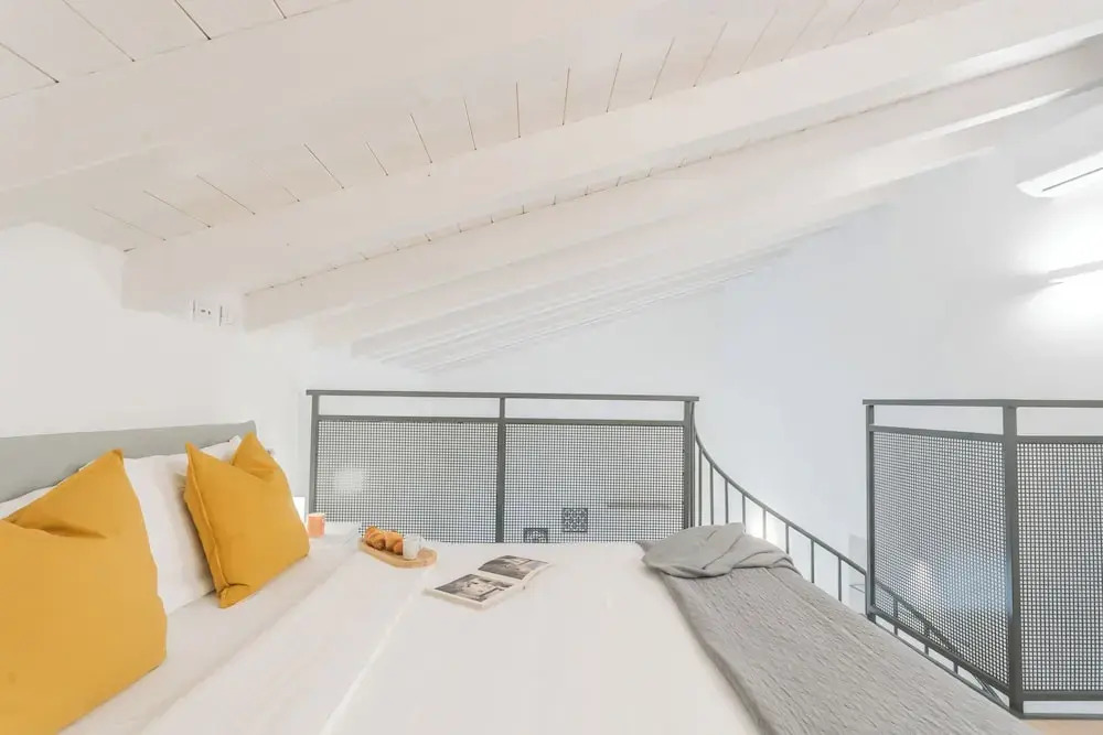 Casa Dani Como Center Parking by Rent All Como
