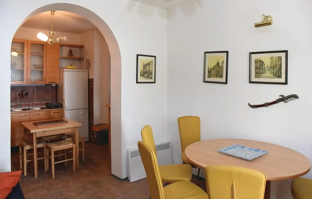 3 Bedroom Gorgeous Home In Dobrota