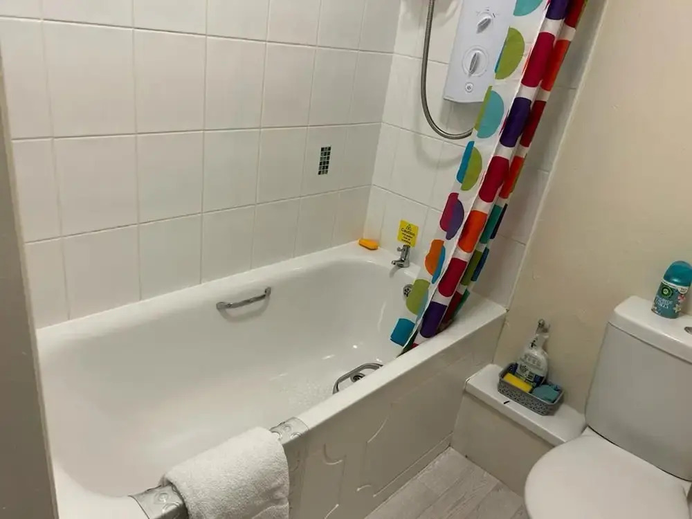 Leeds Cute 1 bed Apt, Garden, Free Wifi & Parking