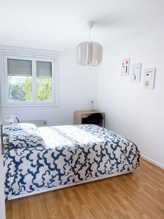 Private Room in Shared Apartment - Villeurbanne