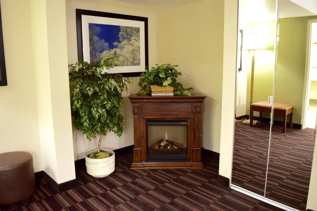 Best Western Town and Country Inn