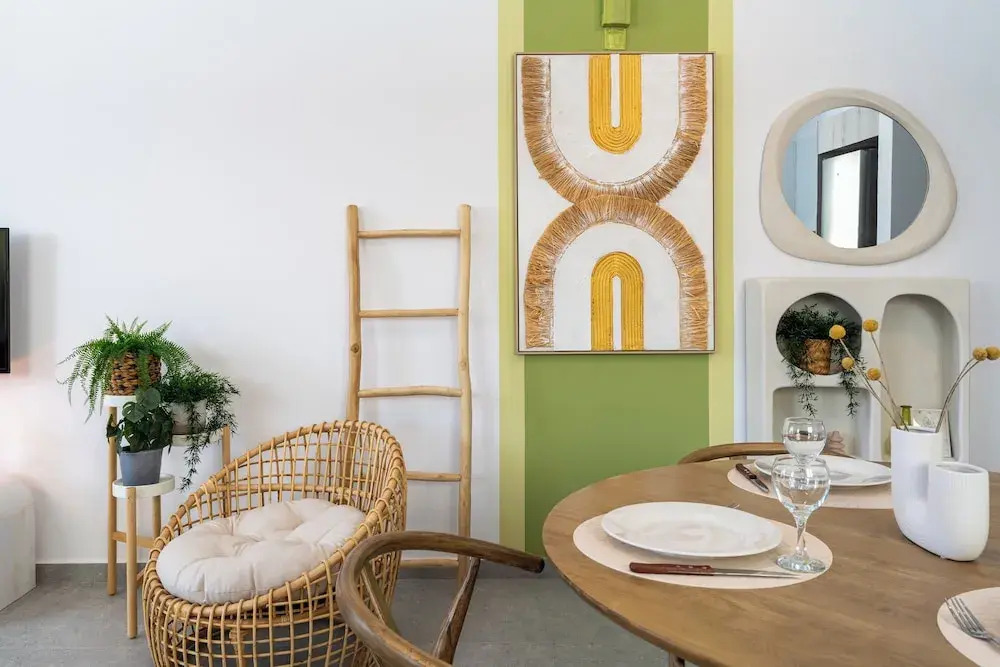 Solenne Stylish 2-BR Apt in Larnaca