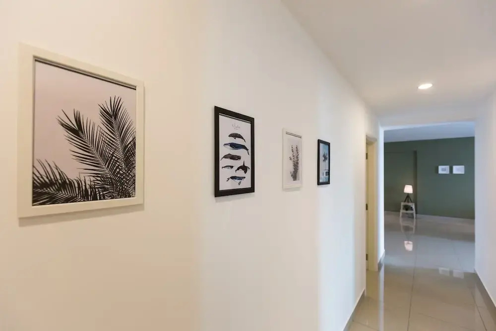 Spacious Seaview Suite