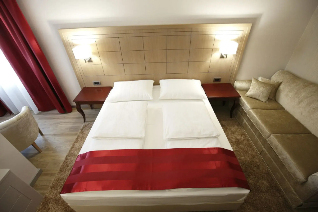 Hotel Raca