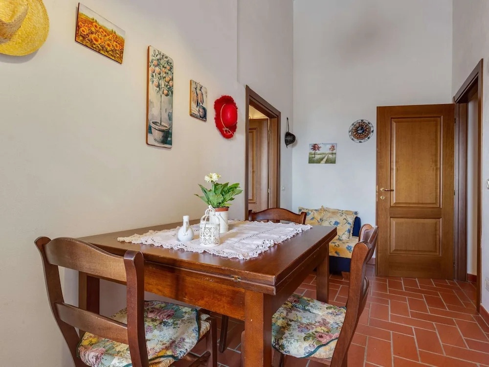 Child-friendly Farmhouse in Buonconvento with Swimming Pool
