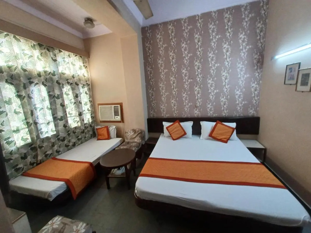Kailash Hotel
