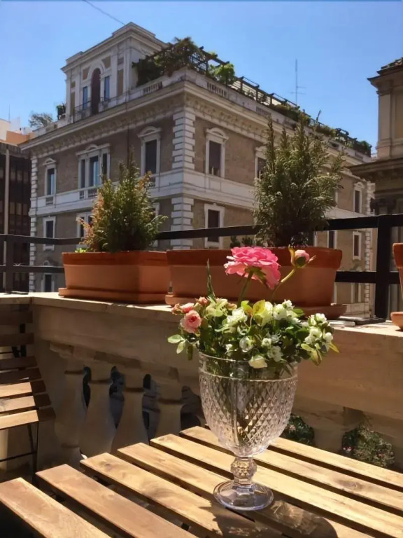 900 Piazza del Popolo