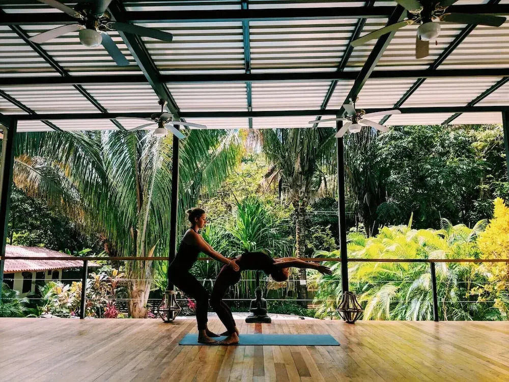 Believe Surf & Yoga Lodge Santa Teresa