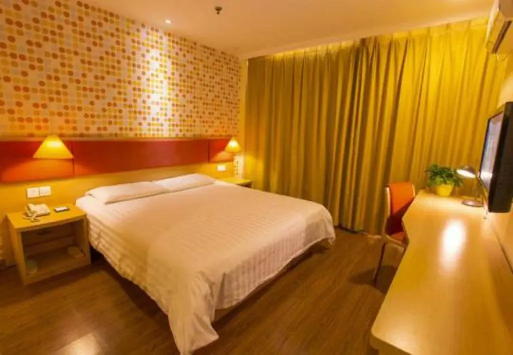 Home Inn Nanning Mingxiu You'ai Road