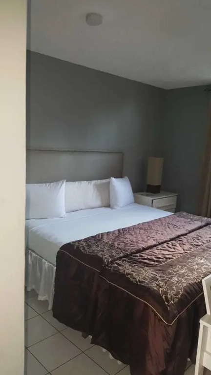 Sunset condos getaway In Ocho Rios