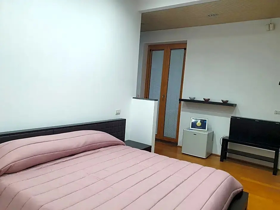Stone Room B&B