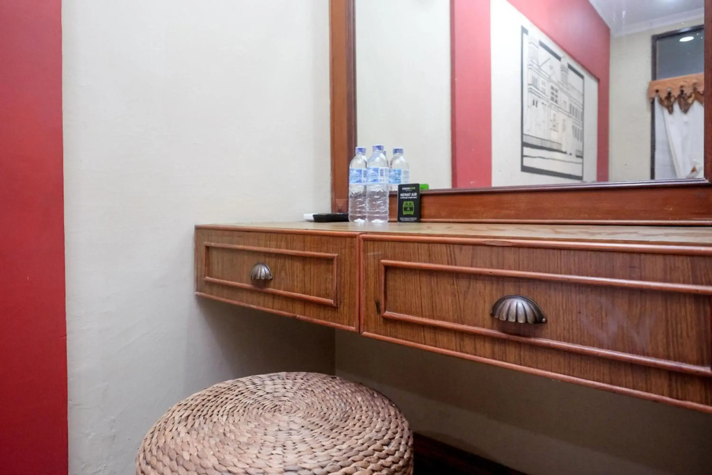 Urbanview Hotel Syariah Wisnugraha by RedDoorz