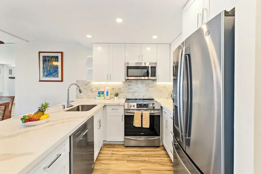 Ocean View 1BR at Ilikai Marina