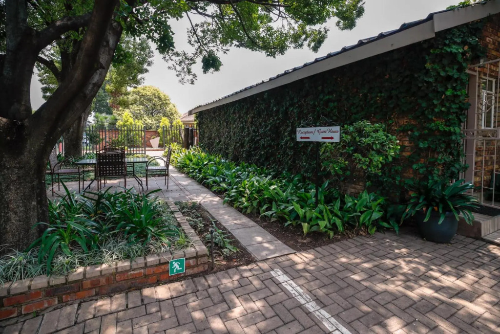 Landa Guesthouse & self catering