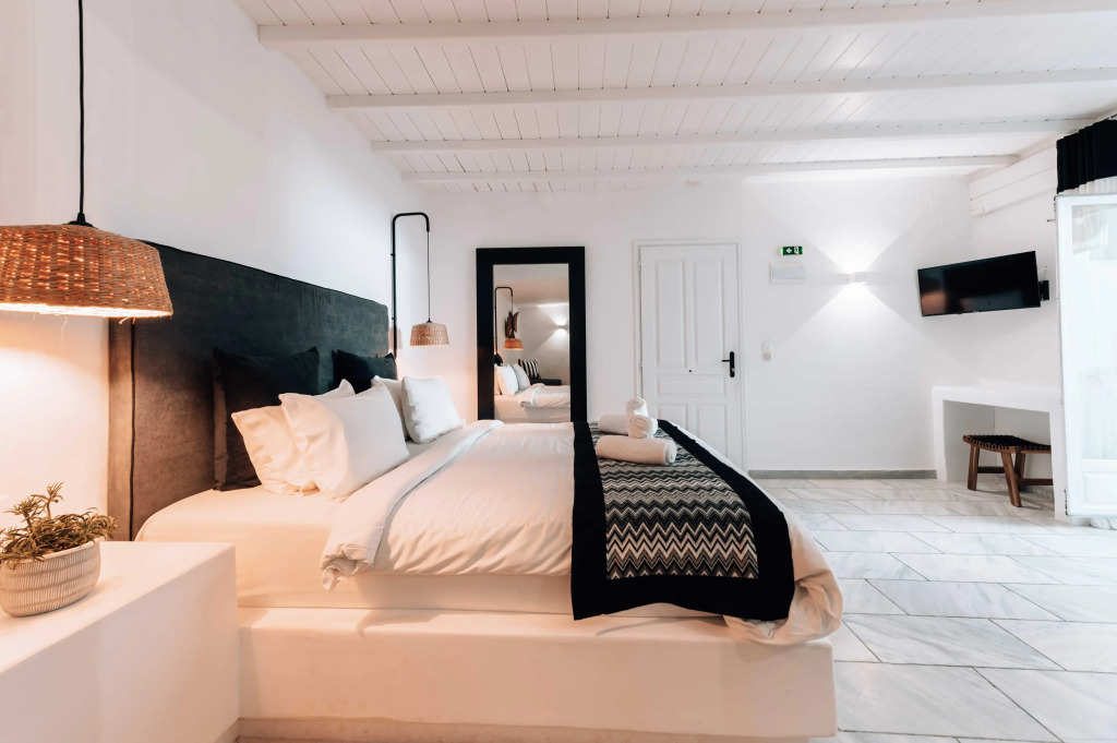 Mr and Mrs White Mykonos