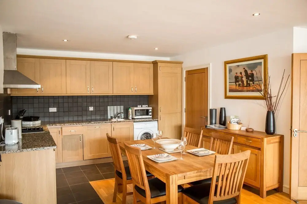 5 Courthouse Square Clifden